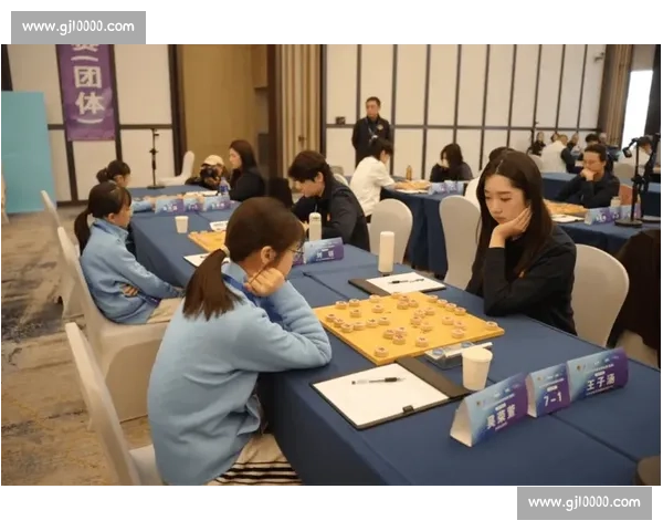 聚焦象棋比赛赛场风云对弈智慧碰撞见证棋手沉着布局与一巅峰较量 聚焦象棋比赛赛场风云对弈智慧碰撞见证棋手沉着布局与一巅峰较量