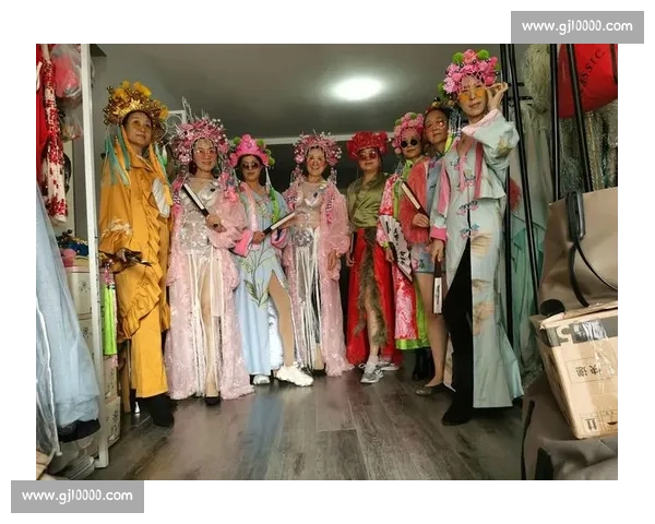 《达人秀舞台上的璀璨星光 展现梦想与才华的巅峰对决》